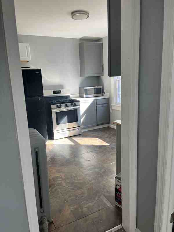 19 Cottage Pl ##2 - Photo 4 of 12