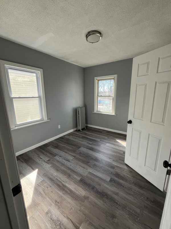 19 Cottage Pl ##2 - Photo 7 of 12