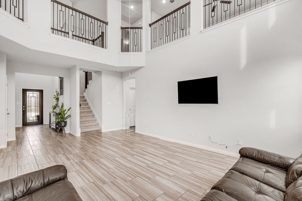 109 Evening Star Ln - Photo 3 of 34