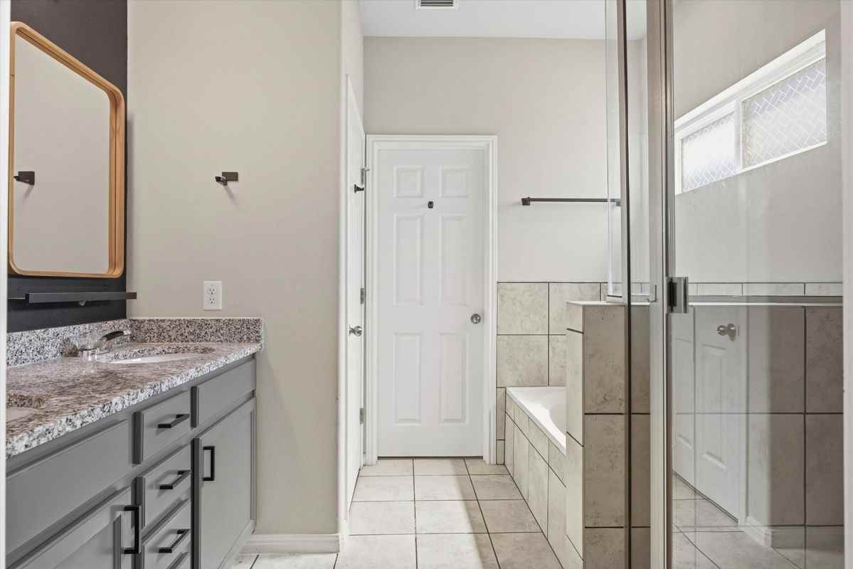 6400 Mary Lewis Dr - Photo 2 of 15