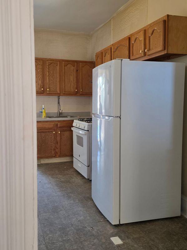 1221 Fidelity St - Photo 4 of 8