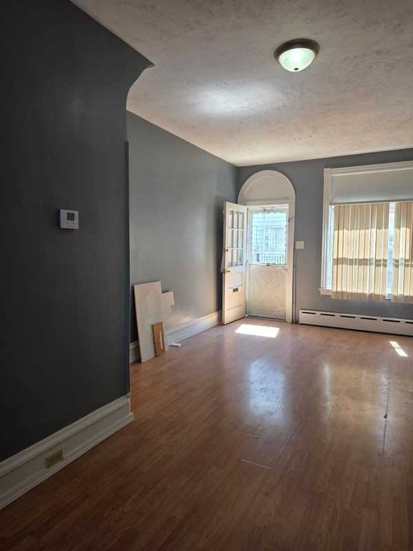 1221 Fidelity St - Photo 5 of 8
