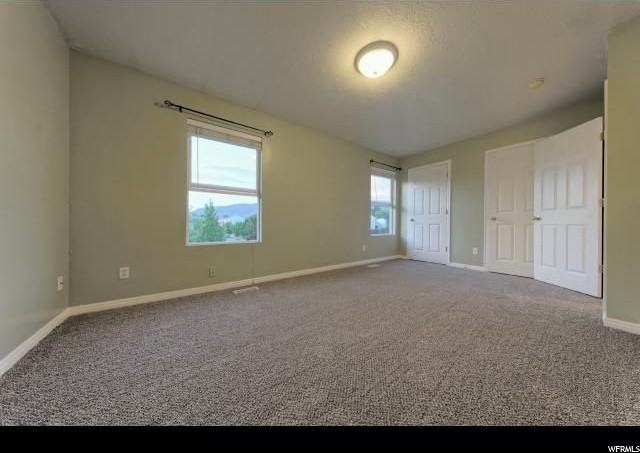 386 W 500 N - Photo 3 of 29
