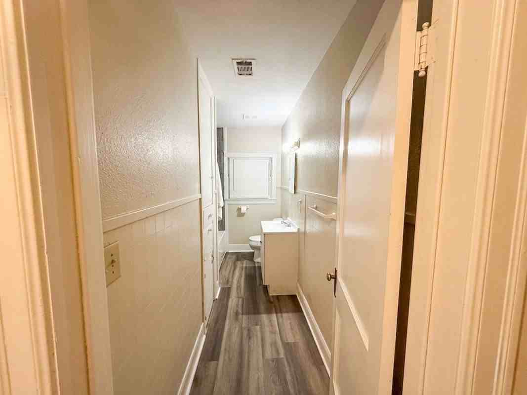 2824 4th St - Photo 4 of 16