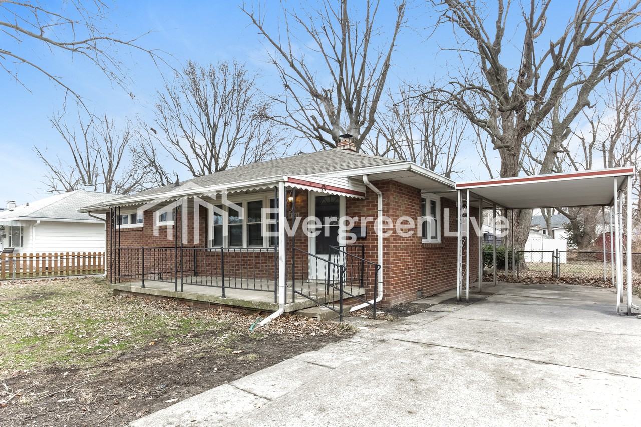4723 N Longworth Ave - Photo 2 of 15