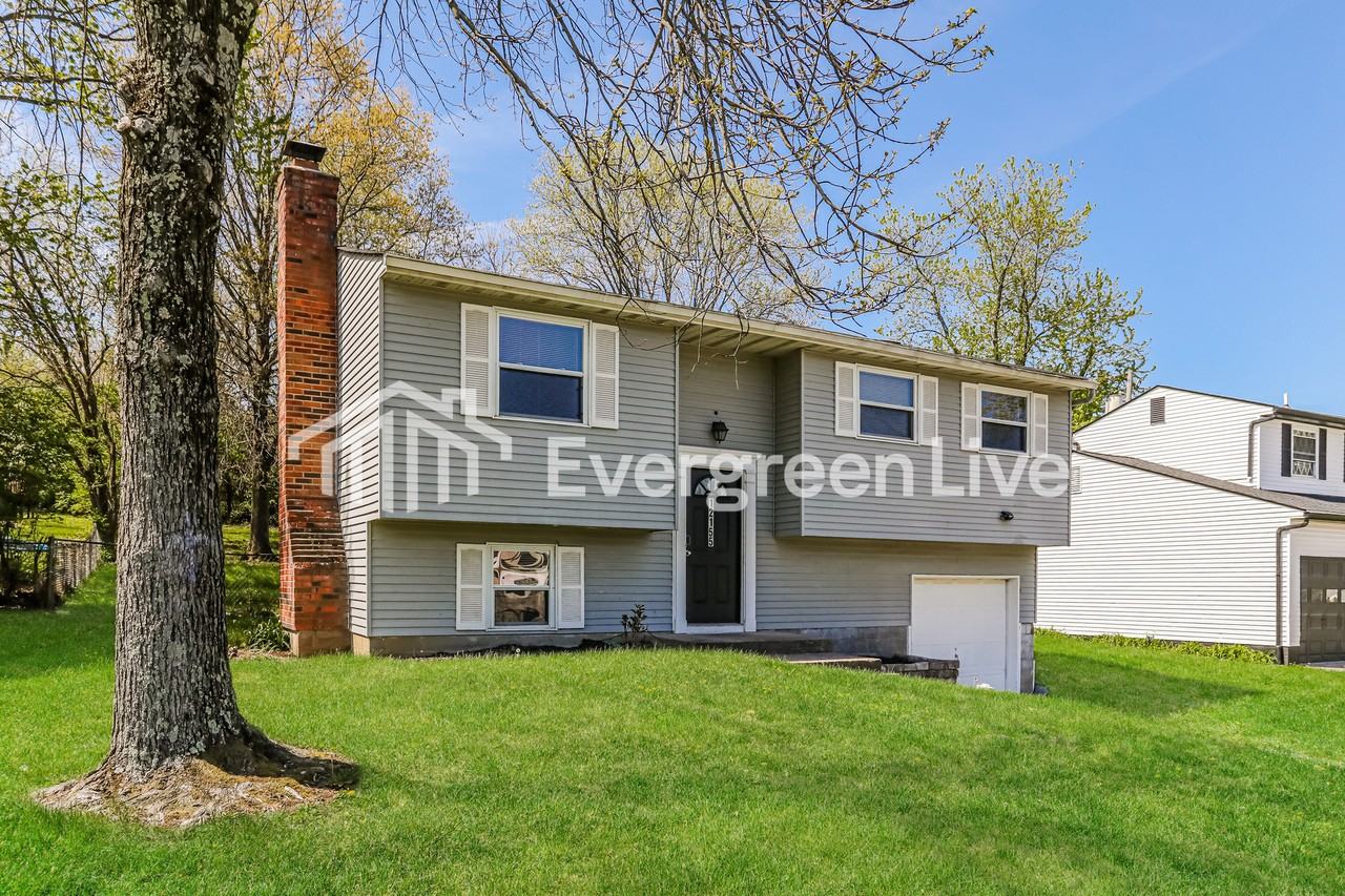 12155 Birchgrove Ct - Photo 2 of 15