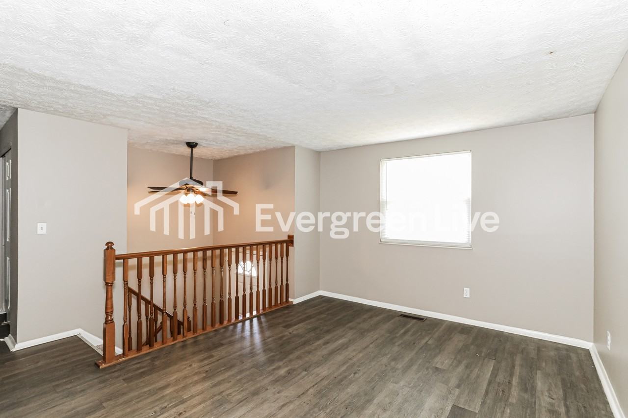 12155 Birchgrove Ct - Photo 3 of 15