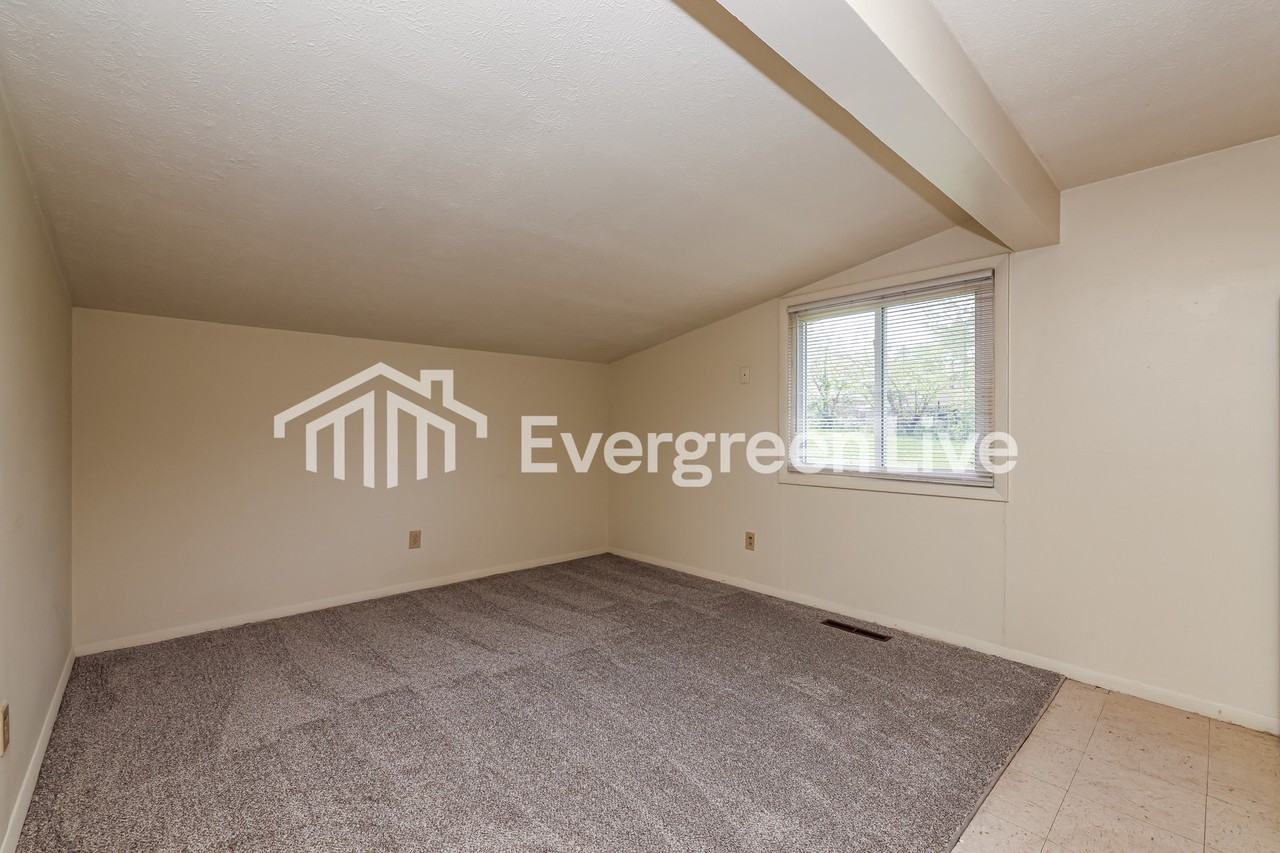 6738 Hubbard Dr - Photo 7 of 15