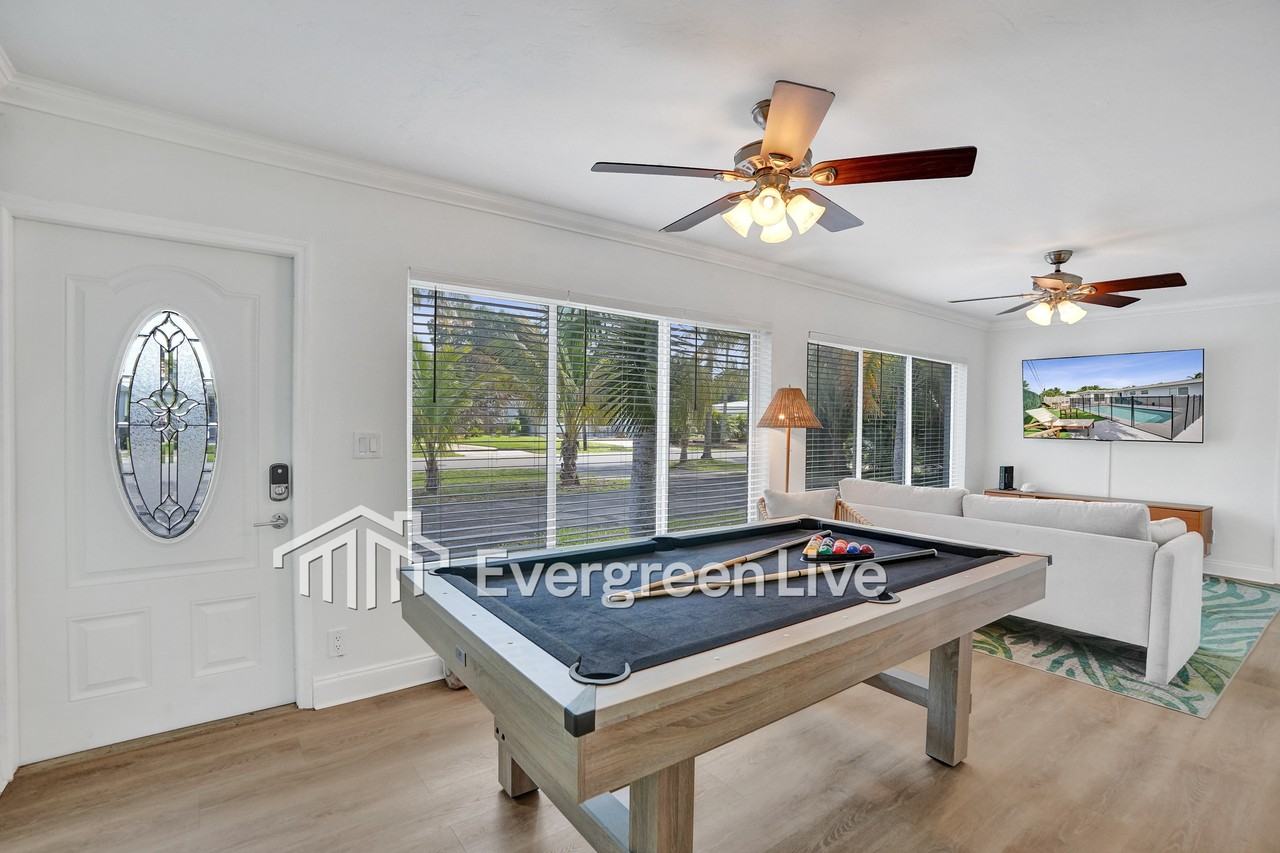 1115 Sw 4th Ave - Photo 3 of 24