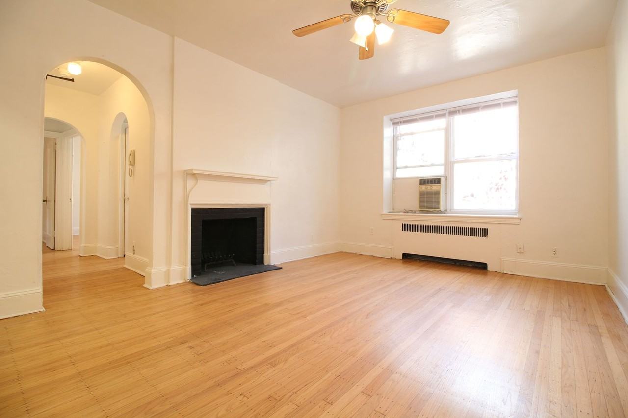 1612 Pine Street - Photo 5 of 40