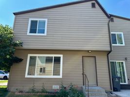 featured image of 215 S 15th Ave