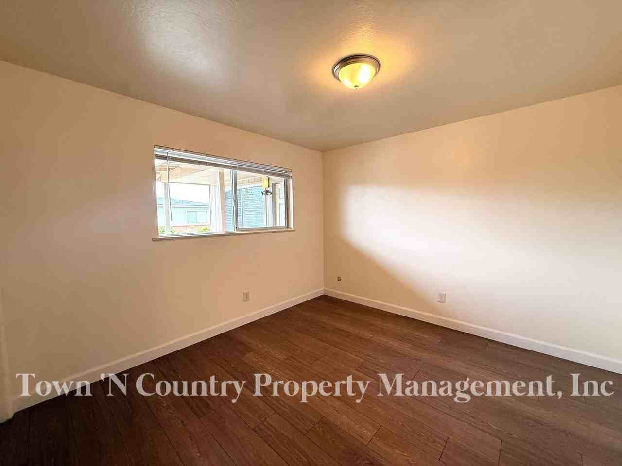 239 W Alvin Dr - Photo 7 of 14