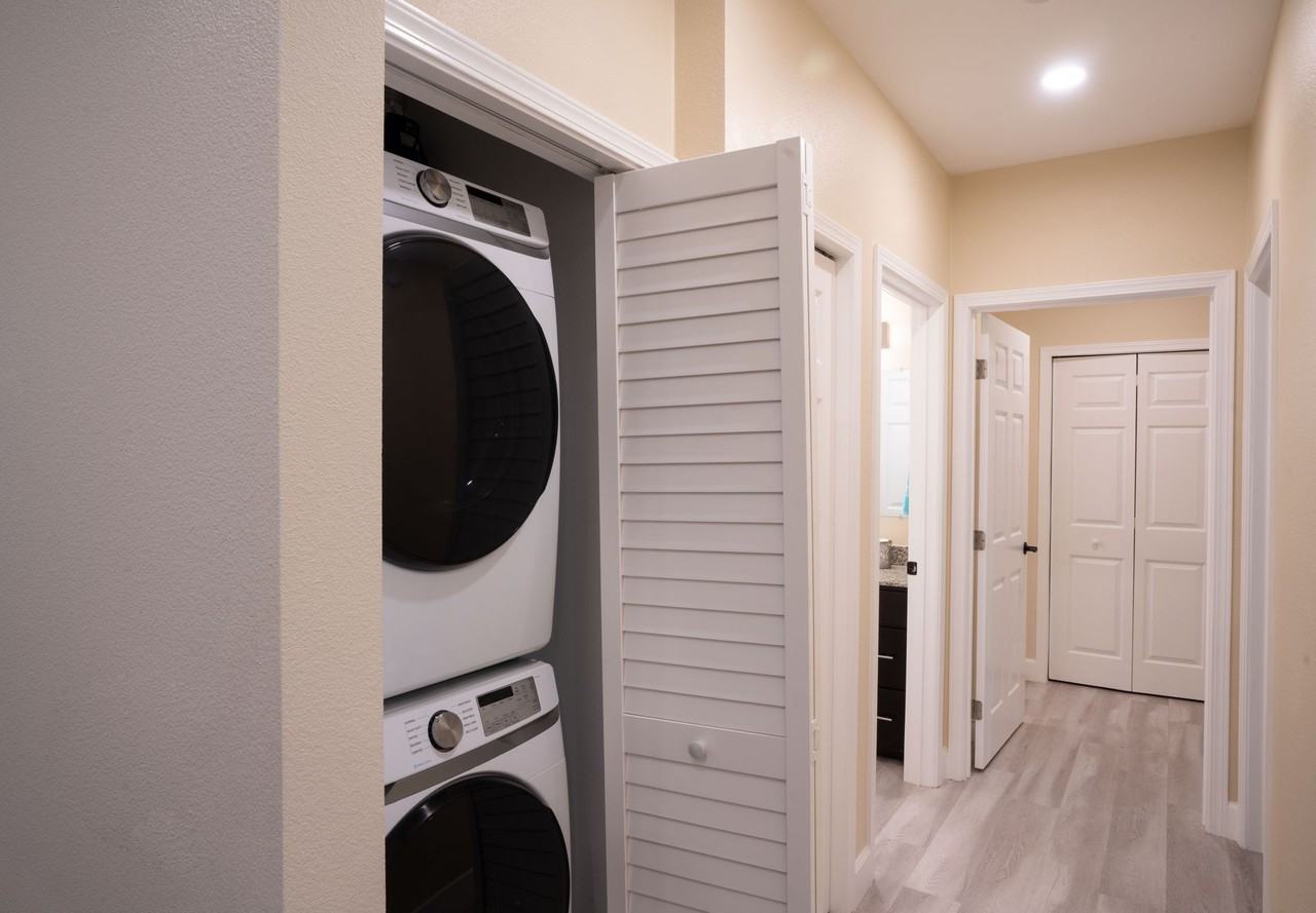 Pacific Heights Apartments - Photo 5 of 16