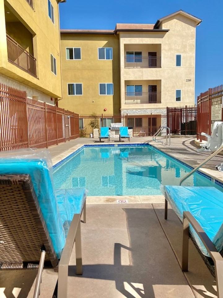 Pacific Heights Apartments - Photo 6 of 29