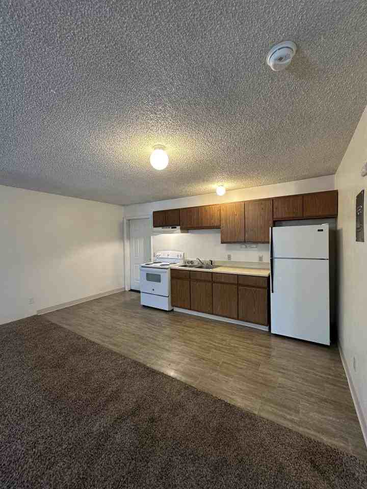 148 Prickett Ln #3 - Photo 4 of 6