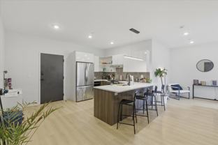 948 W Sunnyside Ave #215 - Photo 1 of 1