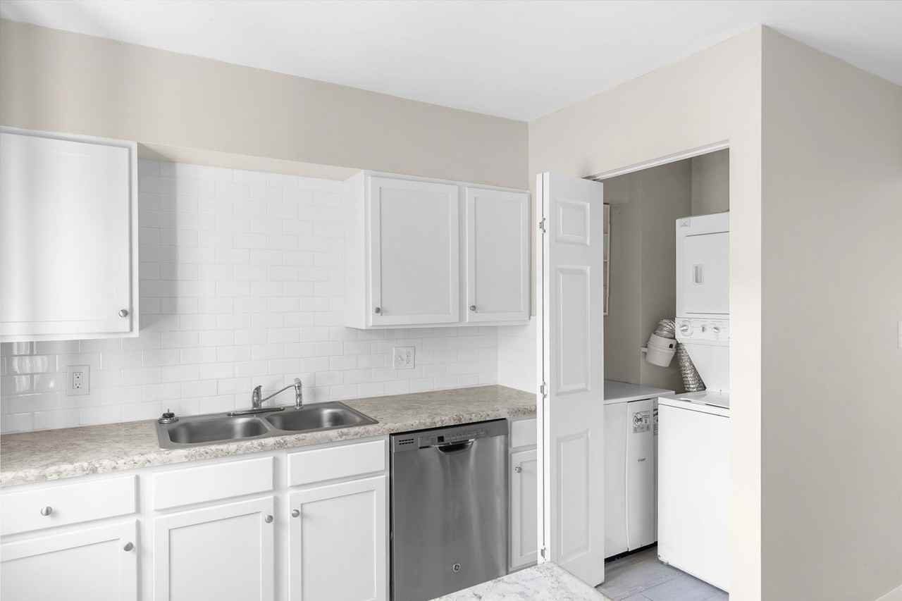 Ethel Apartments - Photo 3 of 6