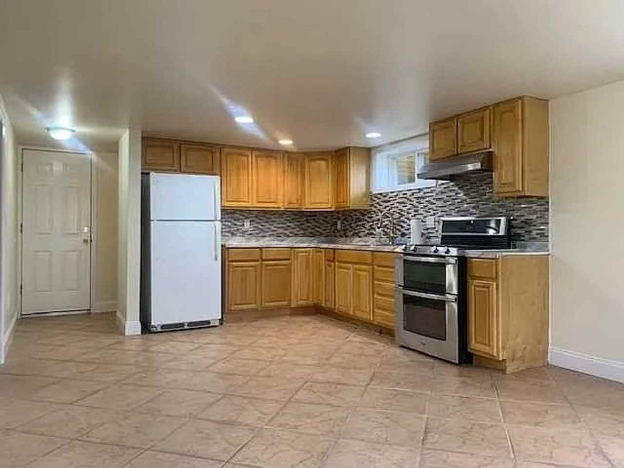 55 Gold Rd - Photo 4 of 22