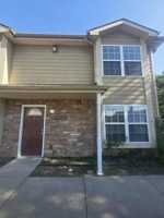 featured image of 932 W 8th St