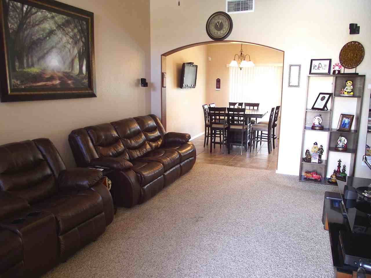 11284 Blue Barrel St - Photo 4 of 17