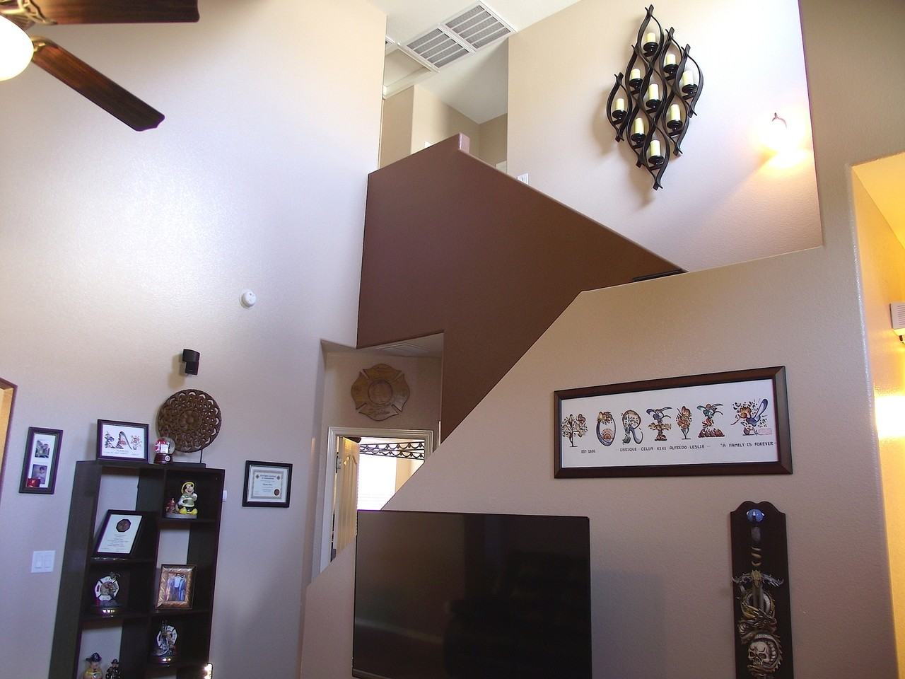 11284 Blue Barrel St - Photo 5 of 17