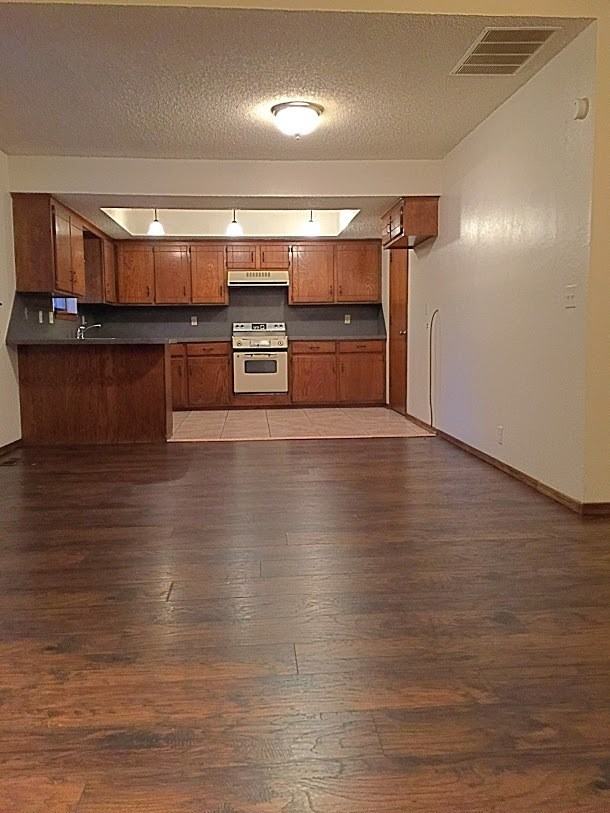 11632 Vail Dr - Photo 2 of 6