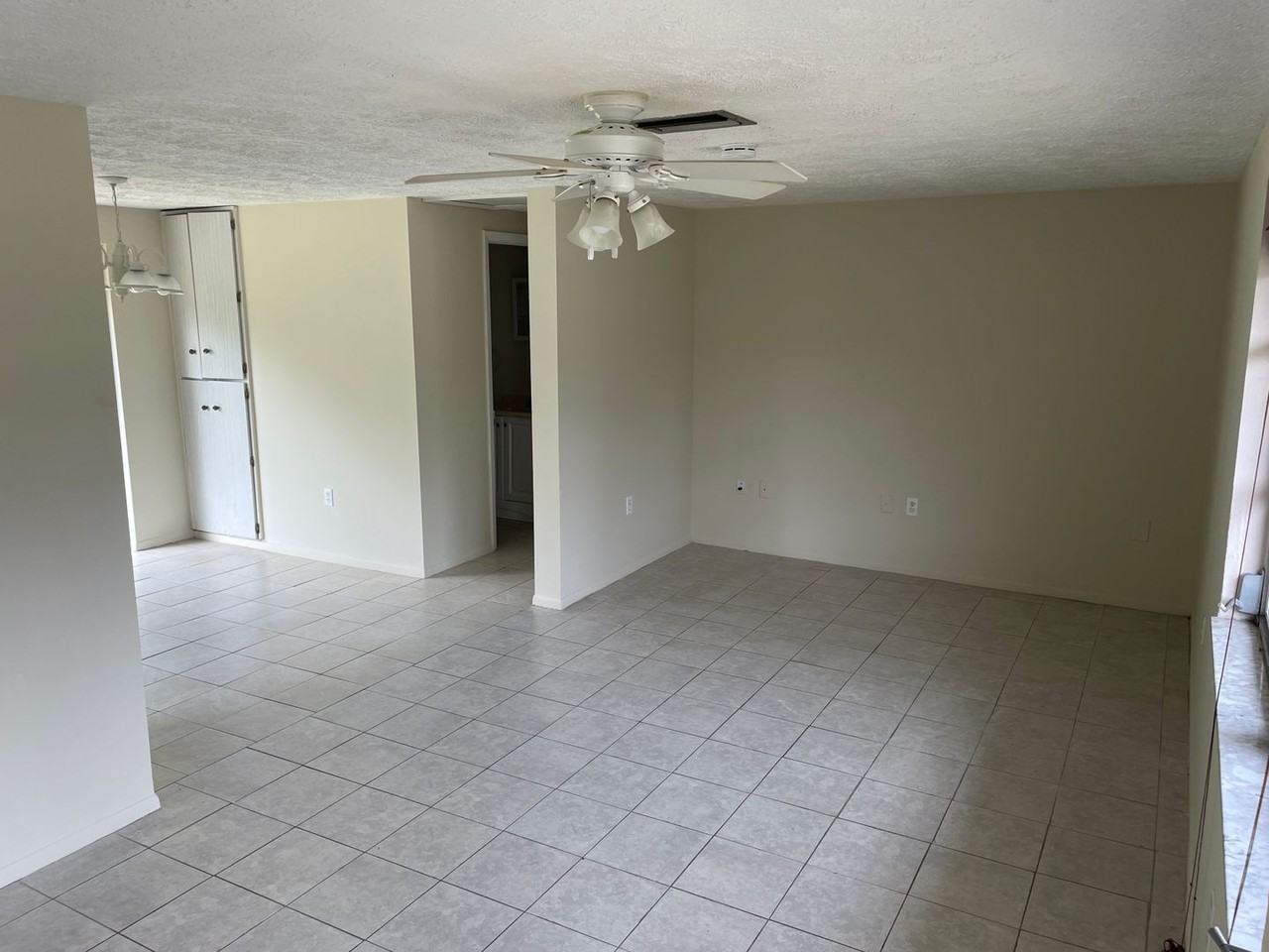 6332 Pennsylvania Ave - Photo 2 of 17