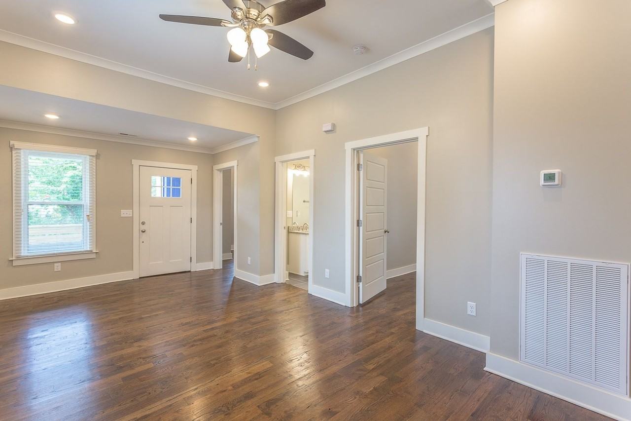 1008 Fairview Ave - Photo 5 of 12