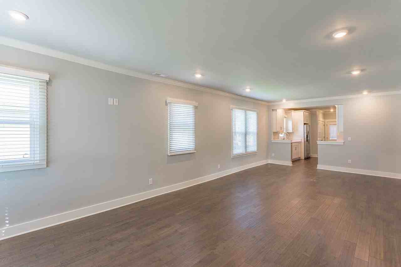 1025 Peachtree St - Photo 2 of 12