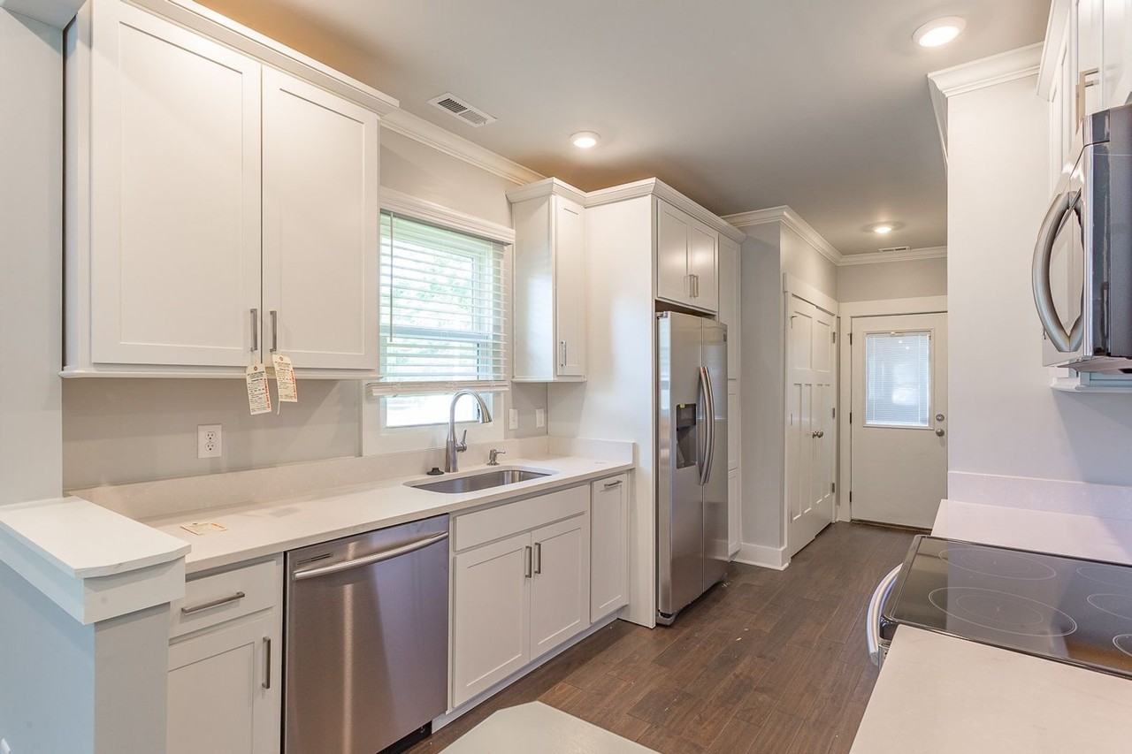 1025 Peachtree St - Photo 4 of 12
