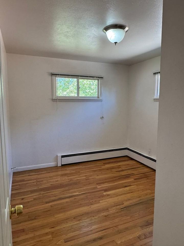 1600 N 17th St #A - Photo 6 of 12