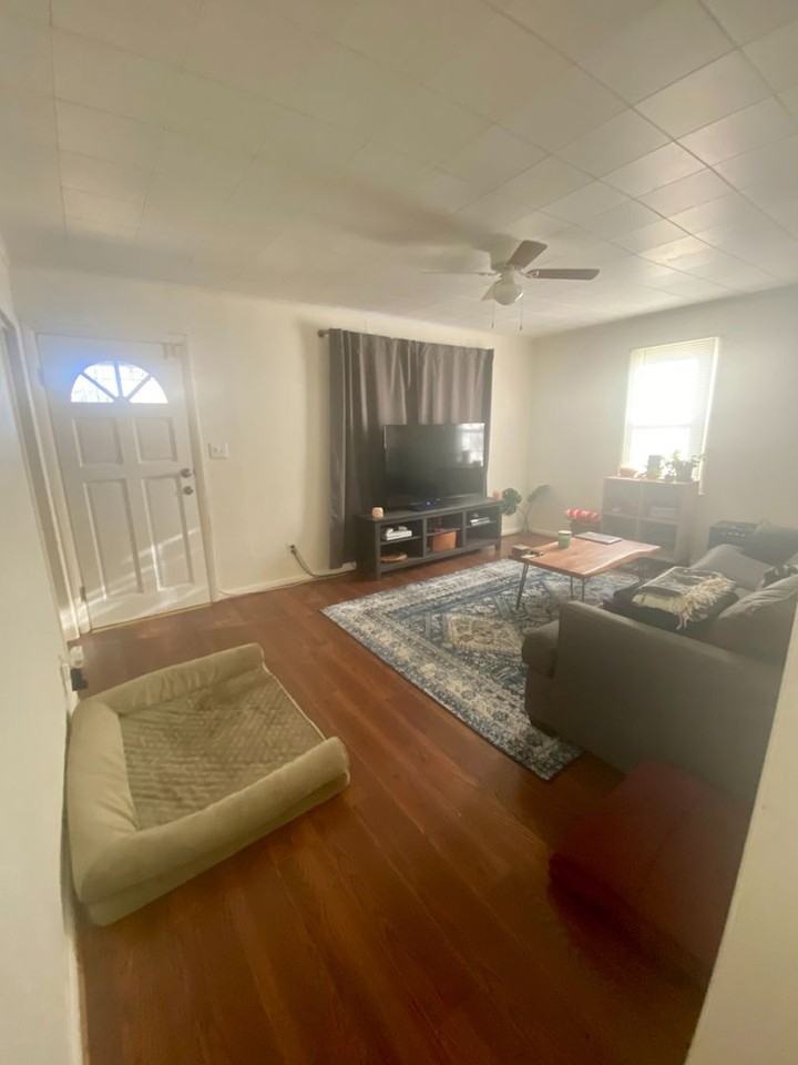 143 Barrett Heights Rd - Photo 5 of 9