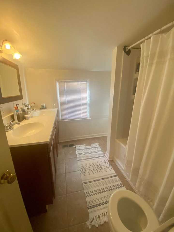 143 Barrett Heights Rd - Photo 7 of 9