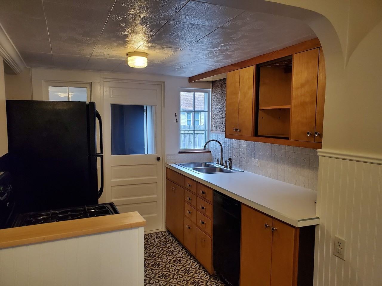2317 Coit Ave Ne - Photo 7 of 43