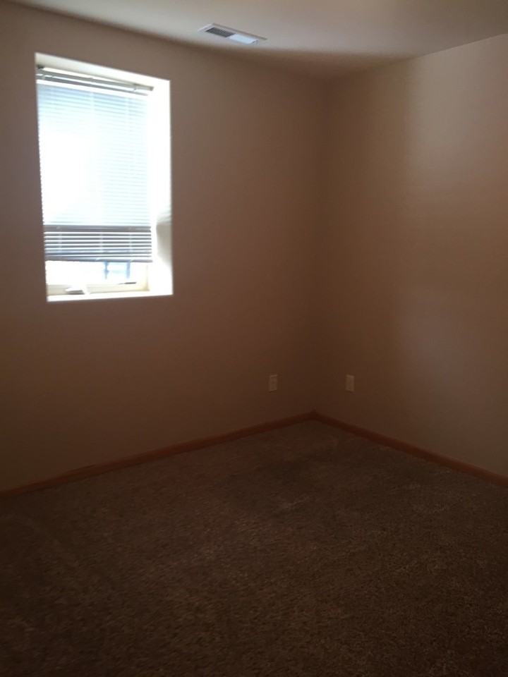 642 Antelope Cir - Photo 7 of 19