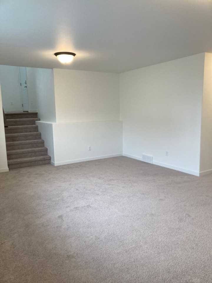2590 65th Ave S - Photo 5 of 25