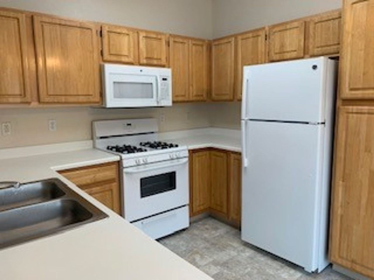 1040 Opal St #101 - Photo 2 of 11