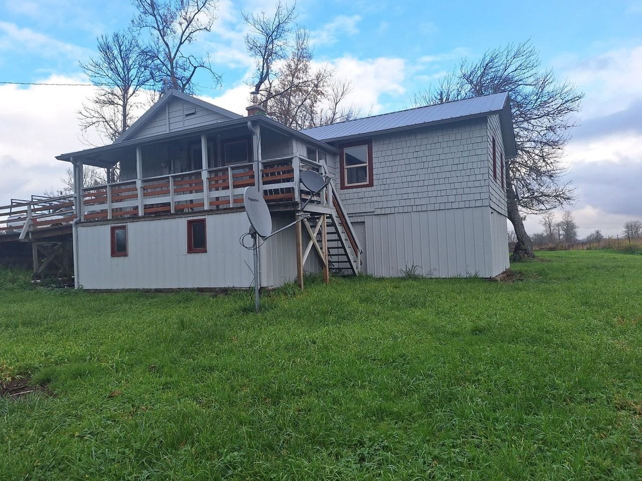 11393 Carver Rd - Photo 7 of 16