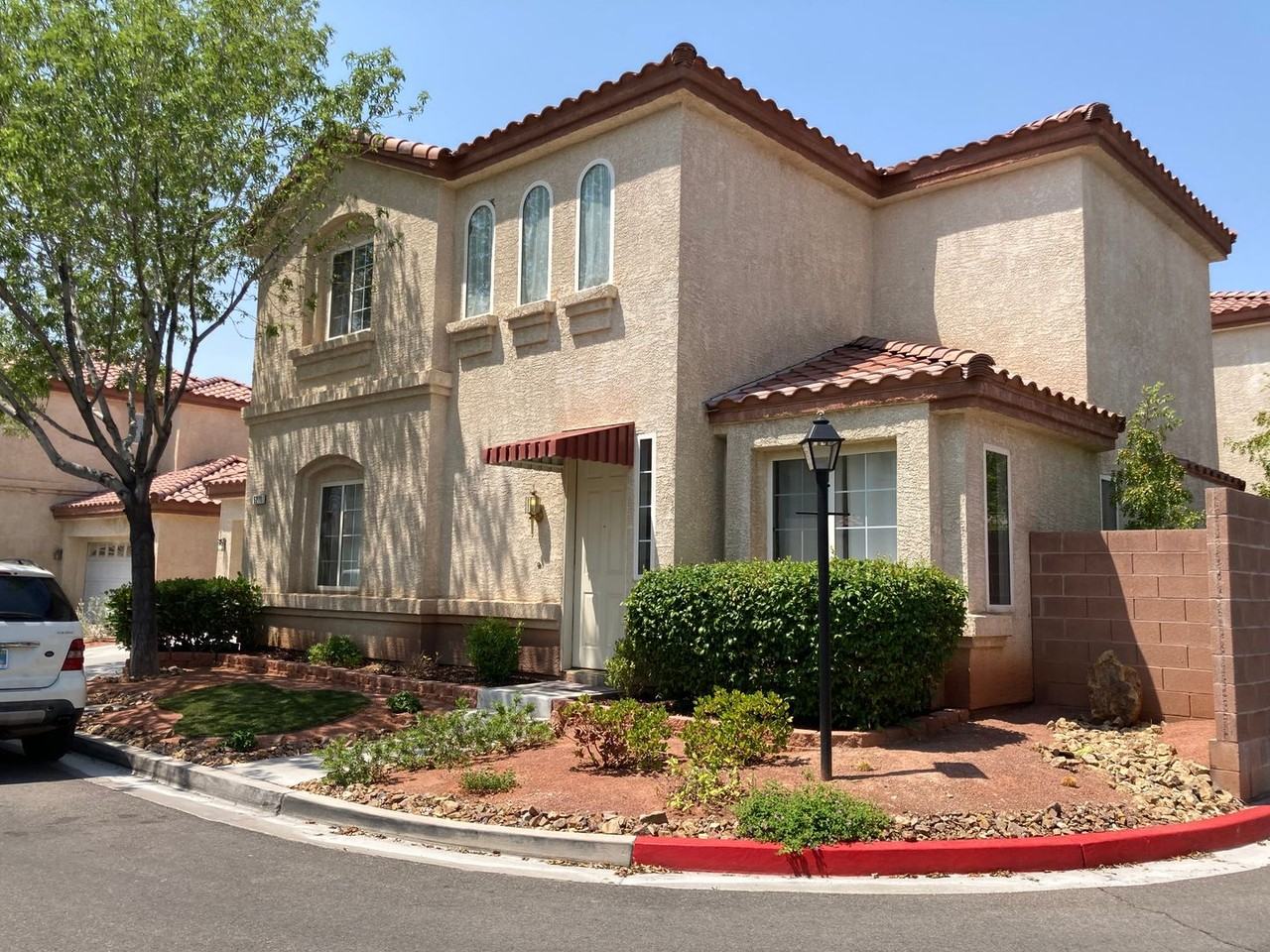 5211 Monterey Park Cir - Photo 2 of 42