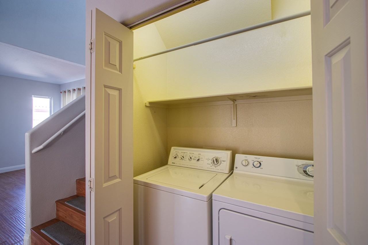 5211 Monterey Park Cir - Photo 6 of 42