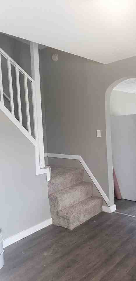 425 S Glick St - Photo 5 of 10