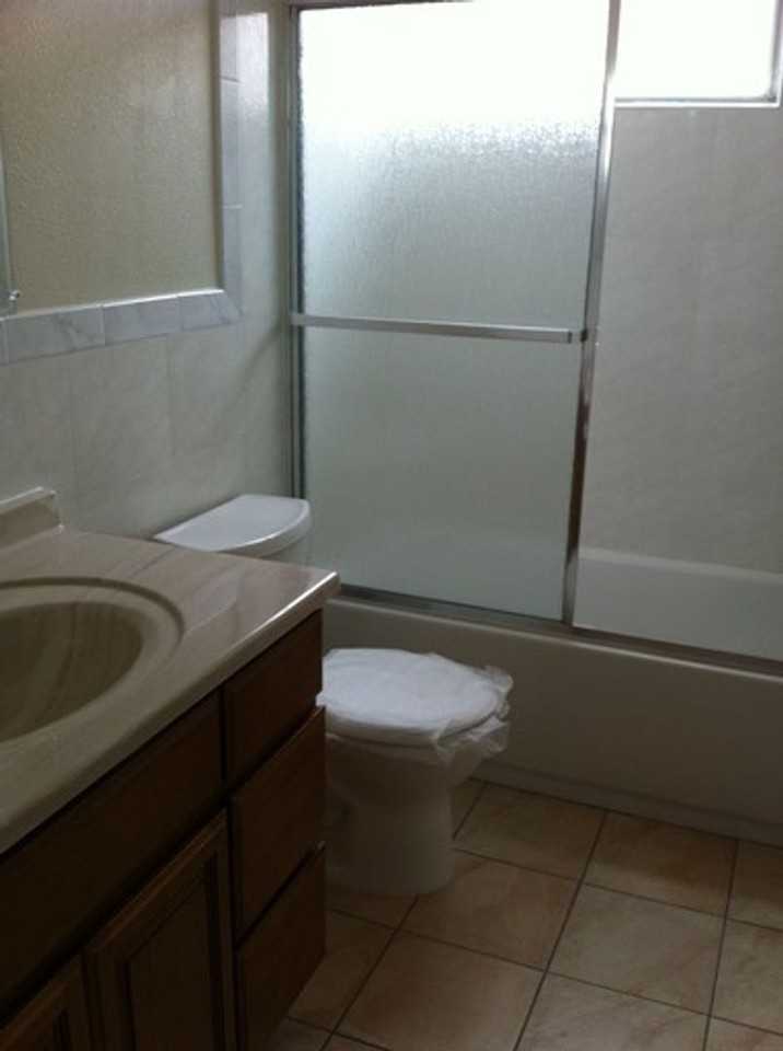 4913 Sky Pkwy - Photo 7 of 7