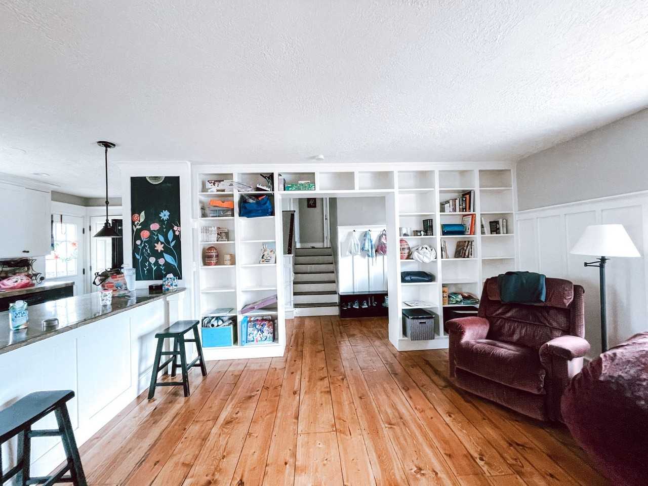 1123 W 40 S - Photo 4 of 31