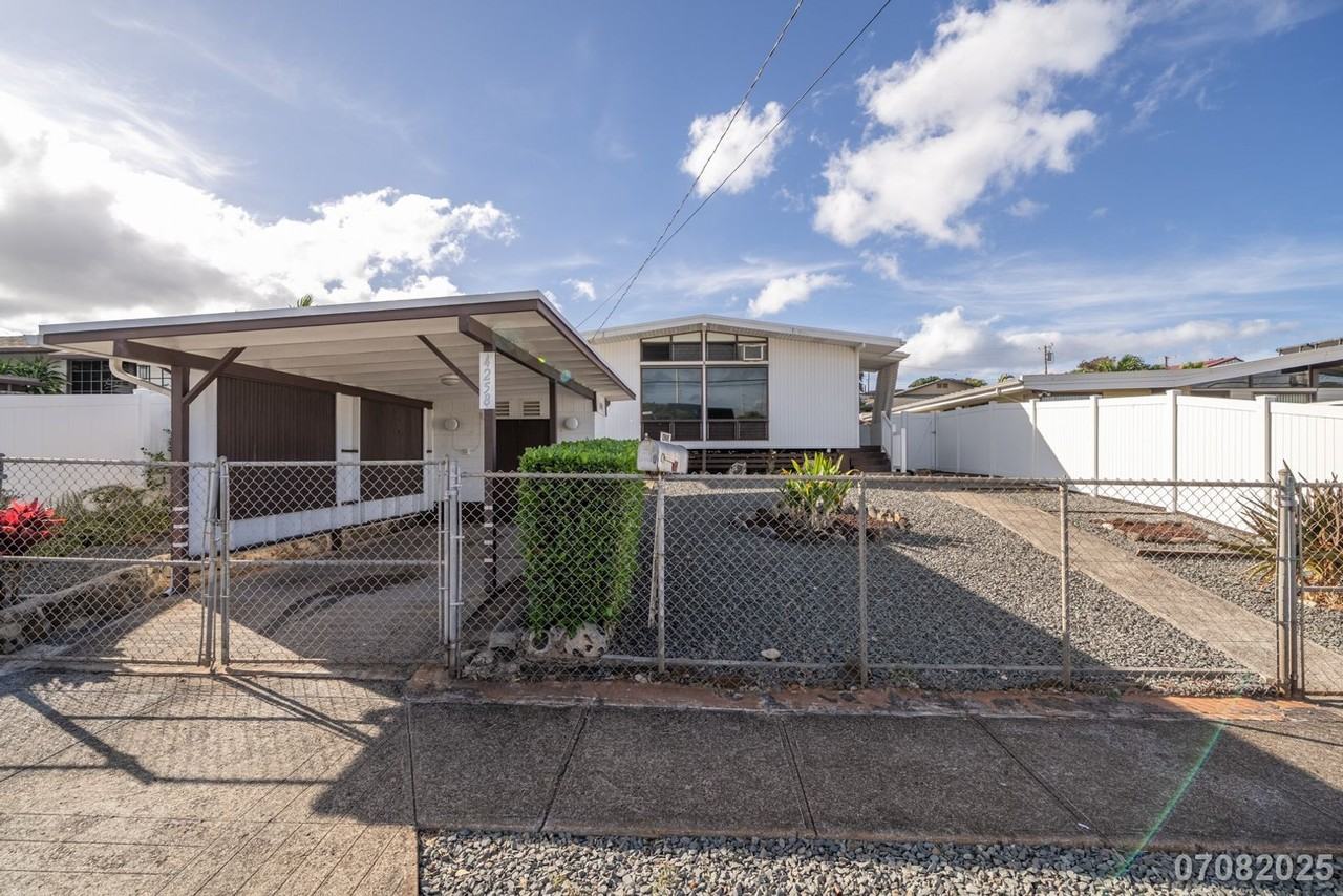 4258 Likini St - Photo 2 of 27
