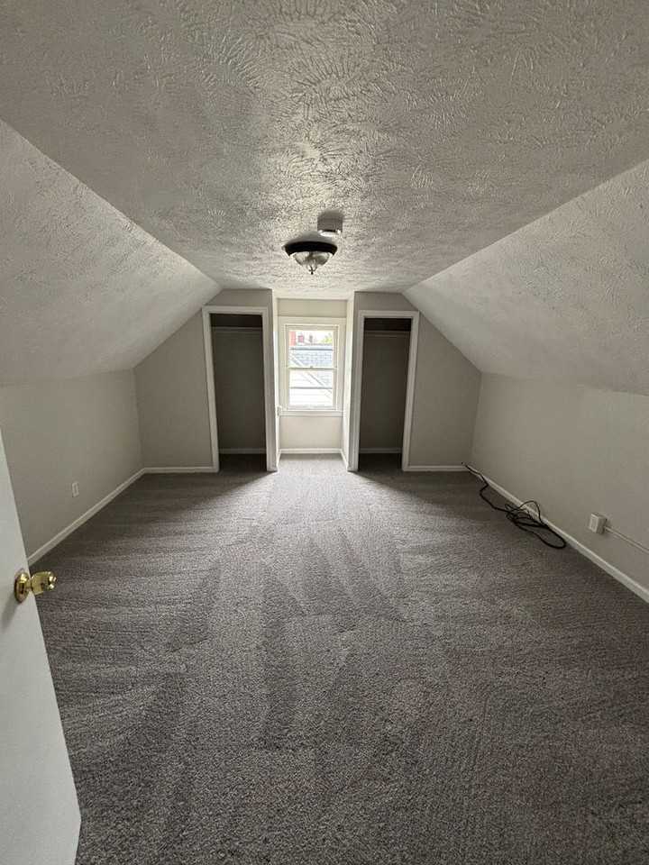 9334 Mccracken Blvd - Photo 6 of 12