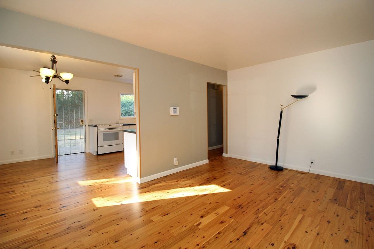 2923 Ne 92nd Ave - Photo 4 of 24