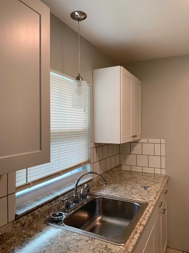 550 13th Pl - Photo 2 of 19