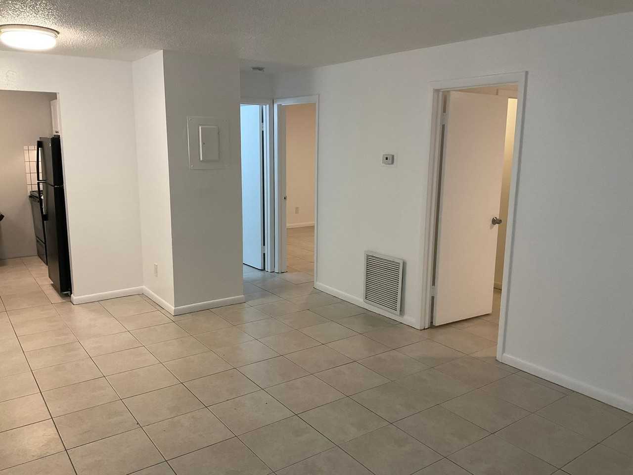 550 13th Pl - Photo 6 of 19