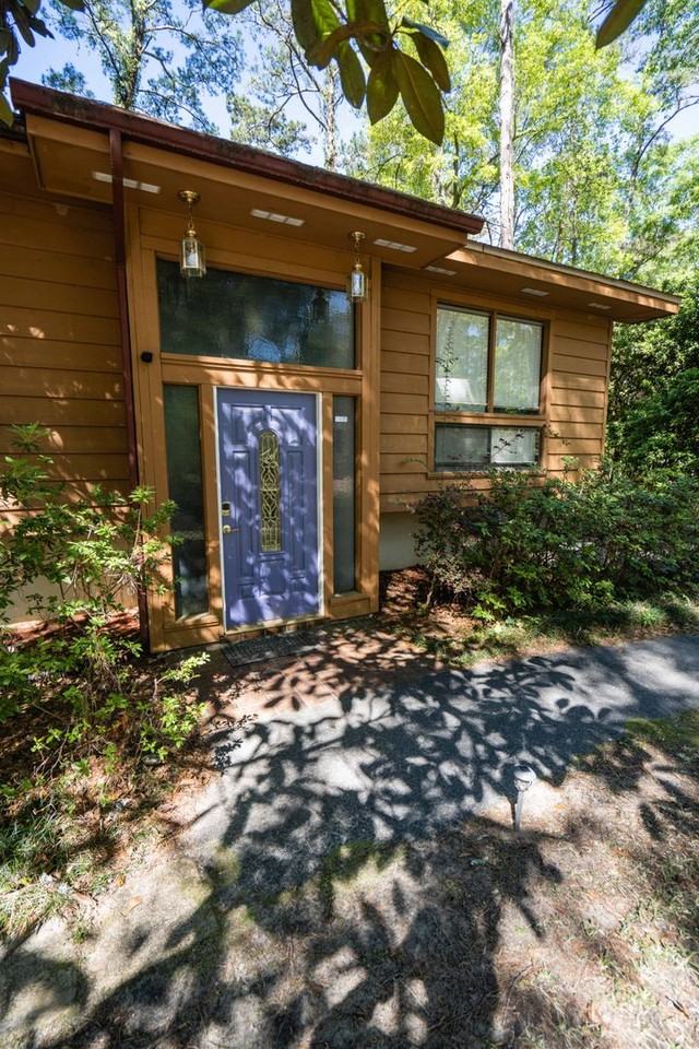 3322 Robinhood Rd - Photo 3 of 48