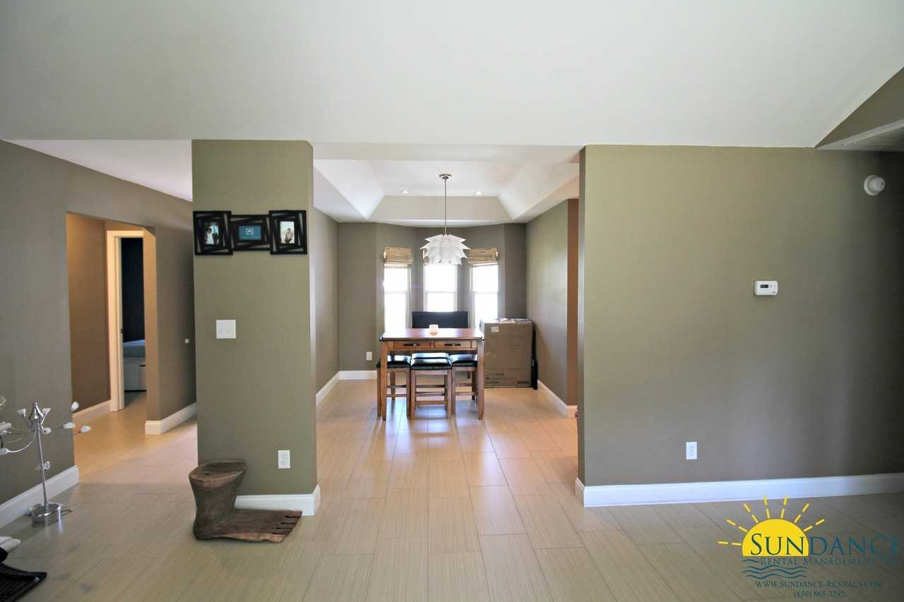 1005 High Grove Ct - Photo 3 of 14